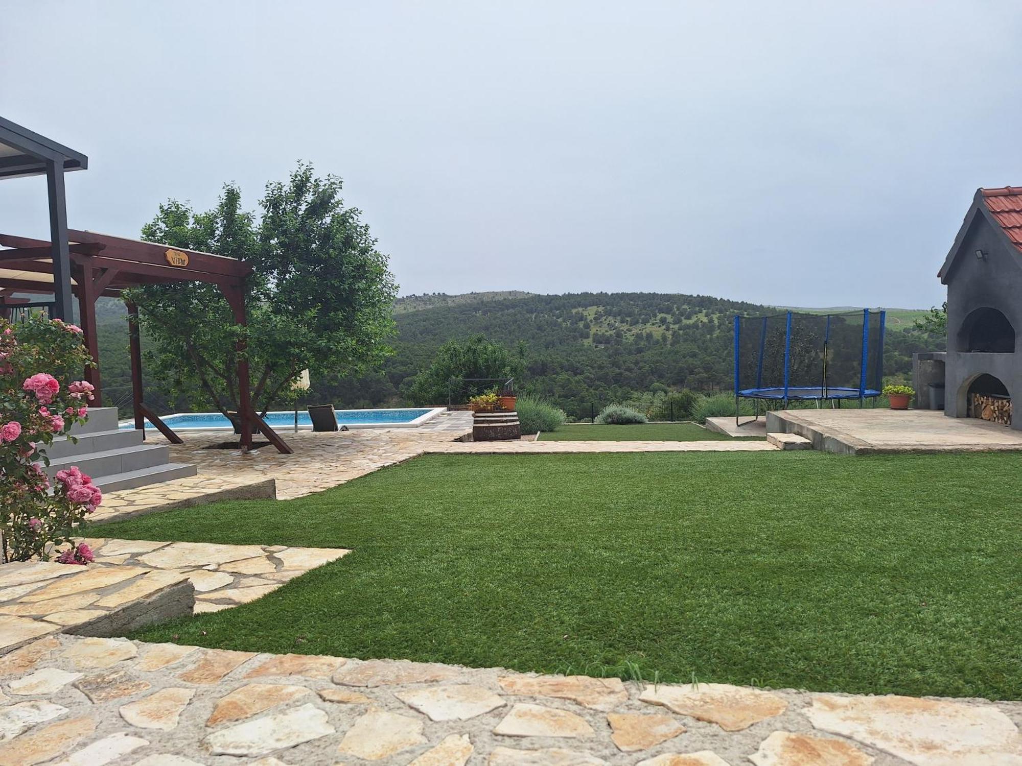Guest House "The View" - With A Pool Donje Polje Ngoại thất bức ảnh
